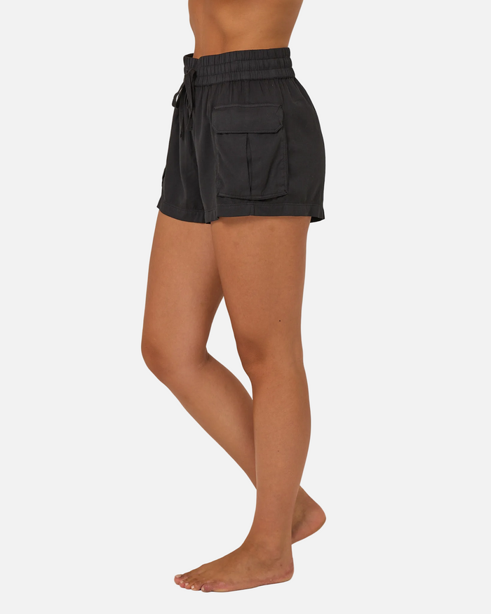 Driftwood Short - Black