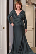 Hunter Green Long Sleeves V Neck Mermaid Long Mother of Bride Dress