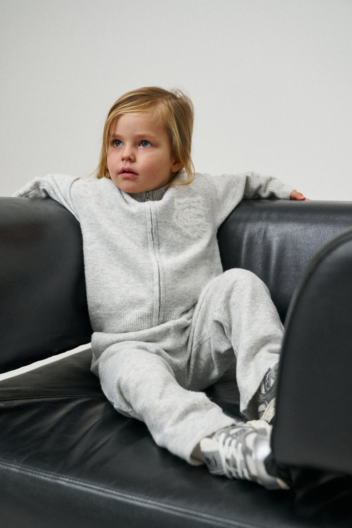 JUNIOR MONOGRAM EMBLEM FLUFFY KNIT JOGGERS - GREY MARL