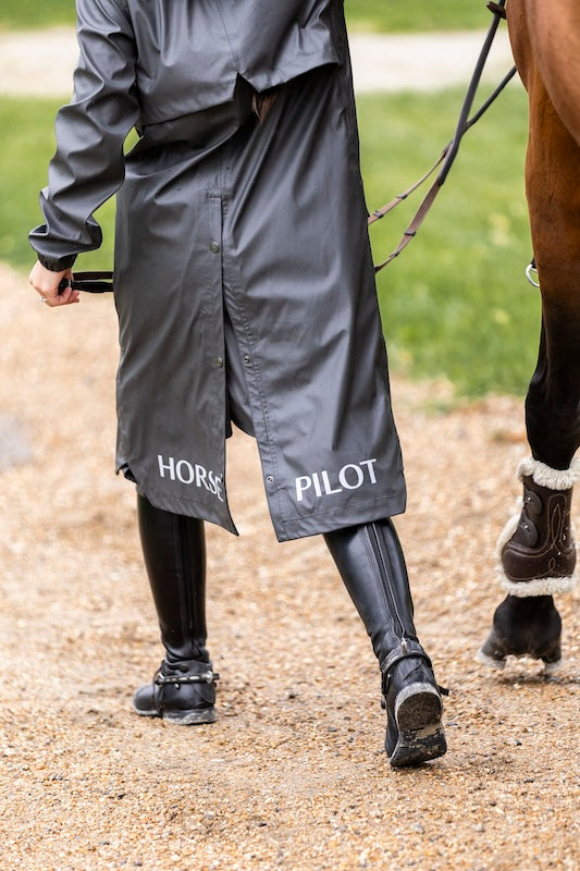 Long Raintech | Iron | Veste imperméable d'équitation longue femme| Horse Pilot