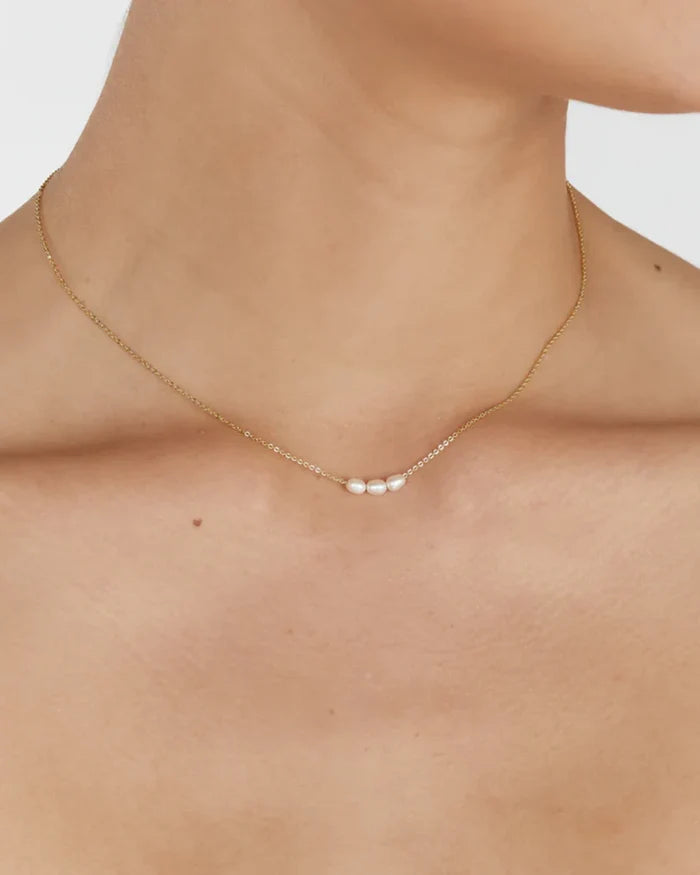 Mini Pearl Necklace - Gold - Jewellery - Saint Valentine