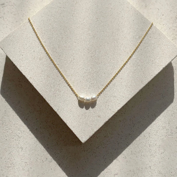 Mini Pearl Necklace - Gold - Jewellery - Saint Valentine
