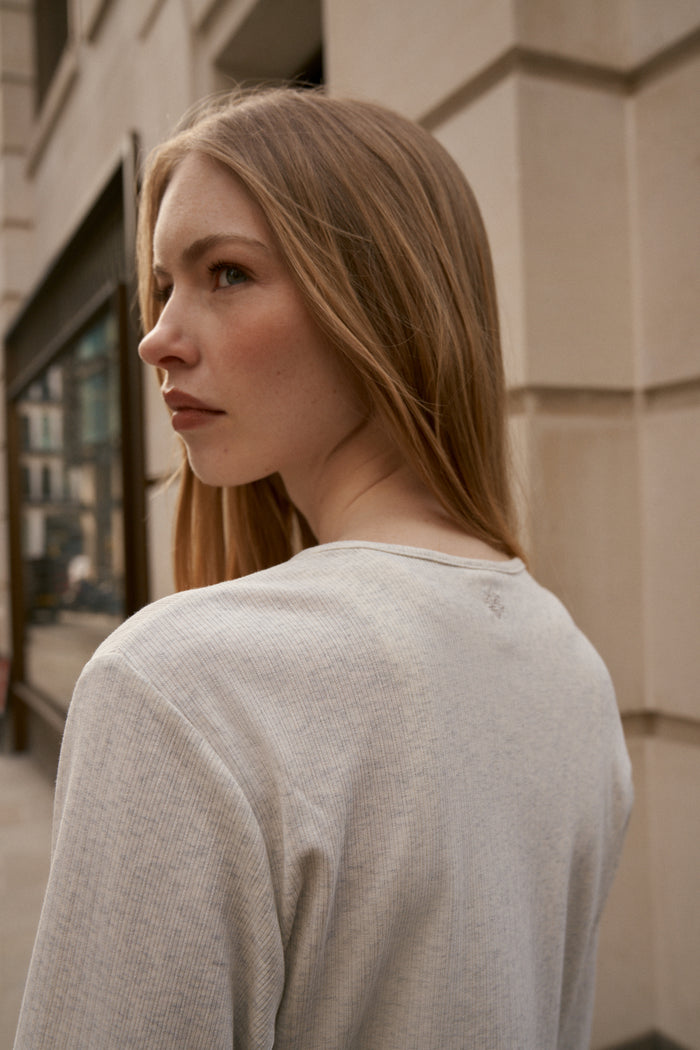 RIBBED BUTTON THROUGH TOP - GREY