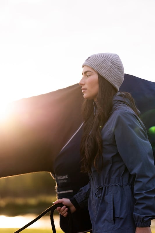 Rider Beanie | Wind Grey | Bonnet d'équitation en laine unisexe| Horse Pilot