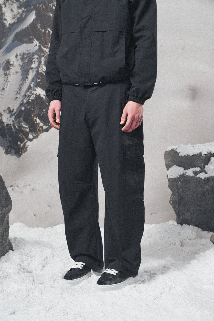 RIPSTOP CARGO TROUSERS - BLACK