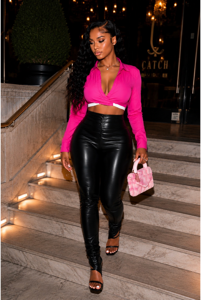 Shanel - Long Sleeve Deep V Cut Out Elastic Band  Detail Crop Top