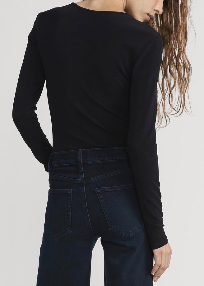 The Keyhole Top (Black)