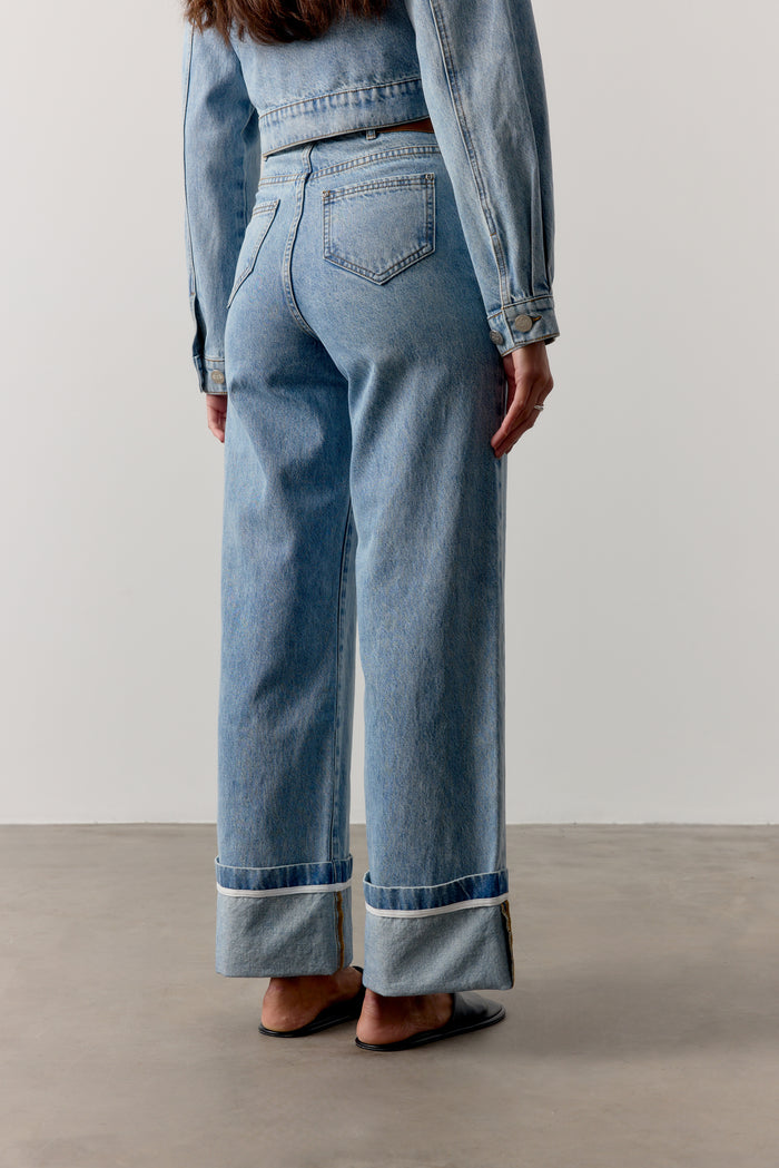 TURN UP HEM WIDE LEG JEANS - MID BLUE WASH