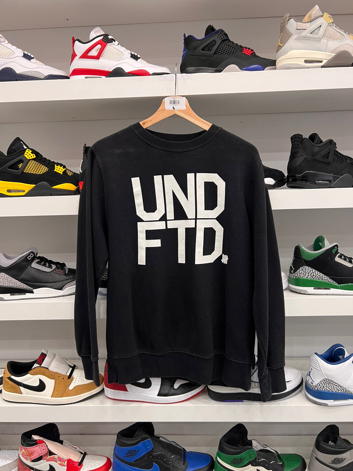 (USED) Undefeated Crewneck Black